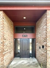 875 GreenView Ct in Rochester Hills, MI - Building Photo - Building Photo