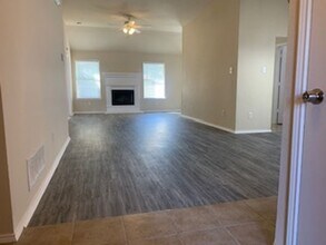 1021 Whistle Stop Dr in Saginaw, TX - Building Photo - Building Photo