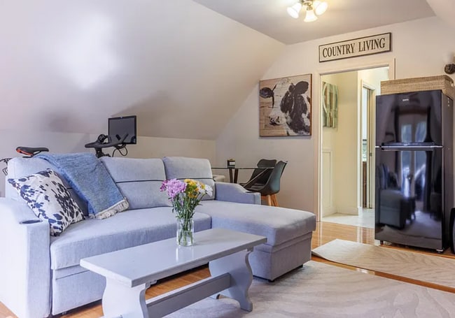 47 Puckerbrush Rd, Unit Apartment