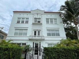1611 Michigan Ave in Miami Beach, FL - Building Photo