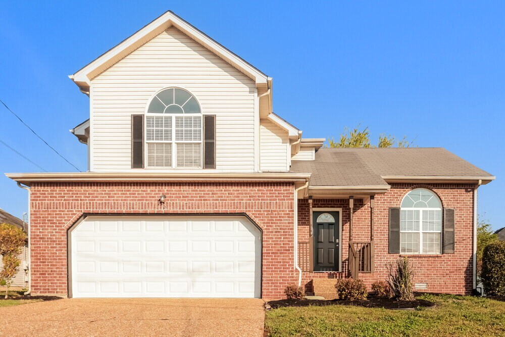 6225 Rocky Top Dr in Nashville, TN - Building Photo
