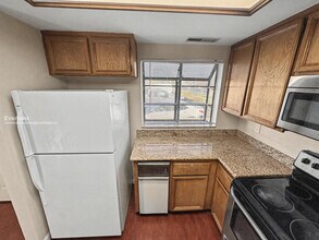 6395 Joaquin Murieta Ave in Newark, CA - Building Photo - Building Photo