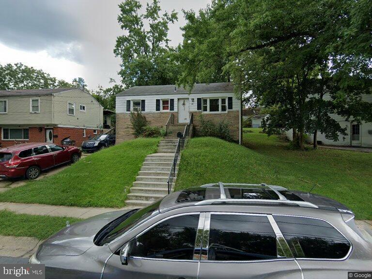 210 Taylor Ave in Rockville, MD - Building Photo