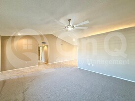 14607 W Yosemite Dr in Sun City West, AZ - Building Photo