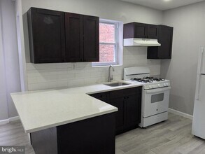 178 W Hanover St in Trenton, NJ - Building Photo - Building Photo