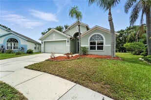 1725 Bondurant Way in Brandon, FL - Building Photo