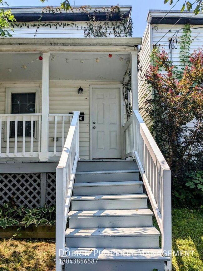1805 W Moore St in Richmond, VA - Building Photo - Building Photo