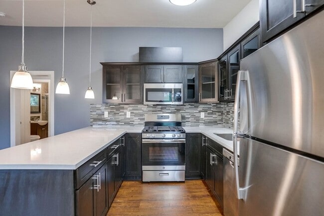 property at 3105 W 27th St