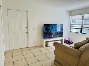 3037 NW 118th Dr in Coral Springs, FL - Building Photo - Building Photo