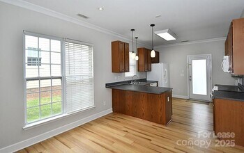 117 E Morehouse Ave in Mooresville, NC - Building Photo - Building Photo