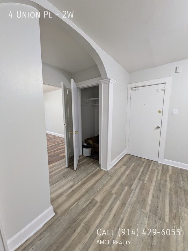 4 Union Pl in Yonkers, NY - Building Photo - Building Photo