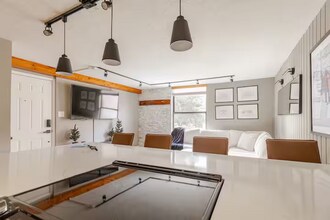 1150 Deer Valley Dr, Unit 1017 in Park City, UT - Building Photo - Building Photo