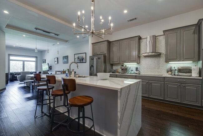 property at 2905 Parthenon Ave