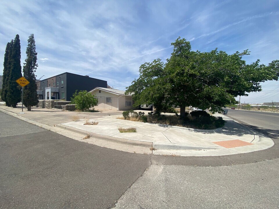 4801 N Copia St in El Paso, TX - Building Photo