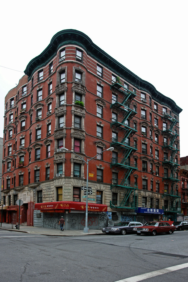 173 Henry St in New York, NY - Foto de edificio - Building Photo