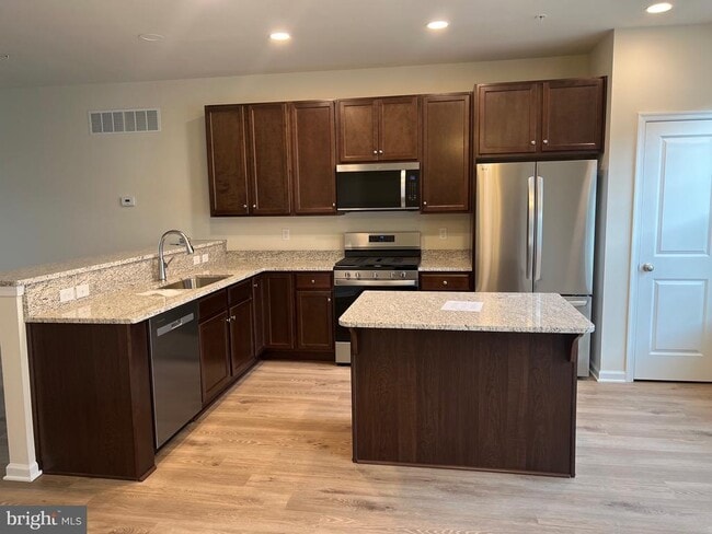 property at 116 Waywood Ln