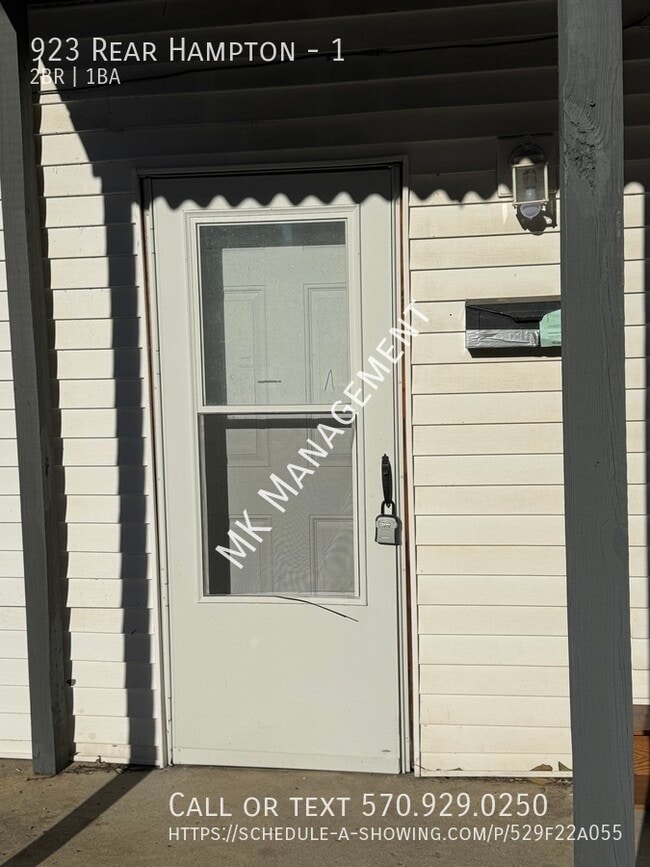 923 Hampton St in Scranton, PA - Building Photo - Building Photo