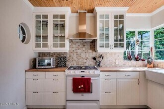 1329 W Holly St in Phoenix, AZ - Building Photo - Building Photo