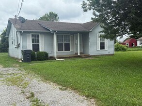 502 Indian Ave in Oak Grove, KY - Foto de edificio - Building Photo