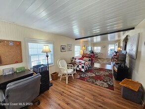 131 Forest Lake Dr in Cocoa, FL - Building Photo - Building Photo