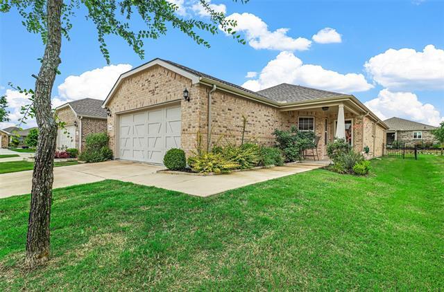 9105 Tranquil Trail in McKinney, TX - Foto de edificio