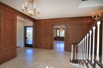 2360 Foothill Rd in Santa Barbara, CA - Building Photo - Building Photo