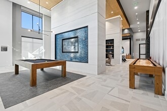 Soltra Bear Creek in Euless, TX - Foto de edificio - Building Photo