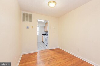 415 N West St in Alexandria, VA - Building Photo - Building Photo