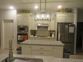 9167 Tara Cir in Milton, FL - Building Photo