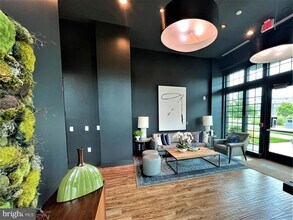 502 Diamondback Dr, Unit 505 in Gaithersburg, MD - Building Photo - Building Photo