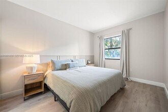 429 Poinciana Island Dr in Sunny Isles Beach, FL - Building Photo - Building Photo