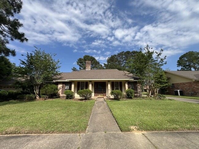 property at 13936 Cayuga Dr