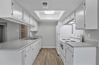 4464 Chaha Rd, Unit 101 in Garland, TX - Building Photo - Building Photo