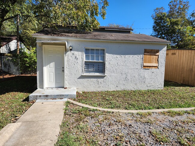 property at 522 W 35th St