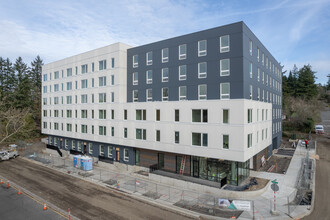 ViewFinder Apartments in Tigard, OR - Foto de edificio - Building Photo
