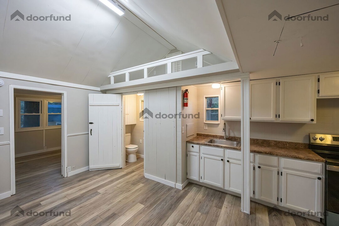 5 Forest Rd in Hancock, NH - Building Photo