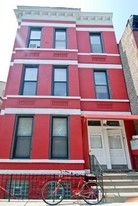 1874 N Hoyne Ave Apartments