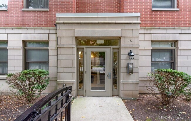 property at 757 W 14th Pl