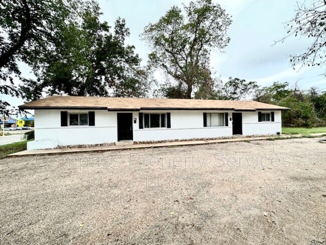 1120 Elm Ave in Waco, TX - Building Photo - Building Photo