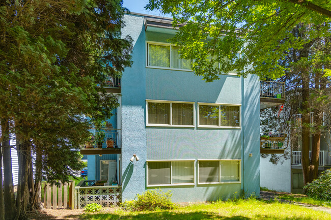 8626 Fremlin St in Vancouver, BC - Building Photo - Building Photo