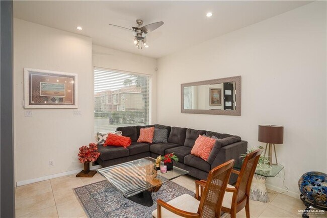 21 Olympia Ave in McAllen, TX - Building Photo - Building Photo