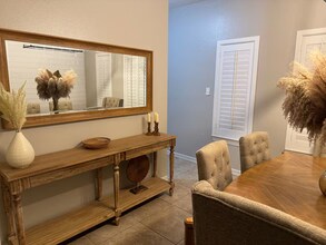 2304 Llano Mediano Ln in Edinburg, TX - Foto de edificio - Building Photo