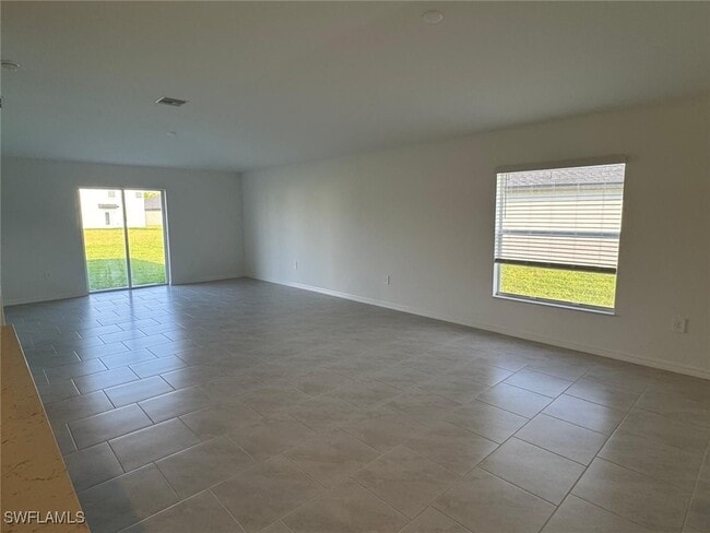 17644 Paradiso Wy in North Fort Myers, FL - Building Photo - Building Photo