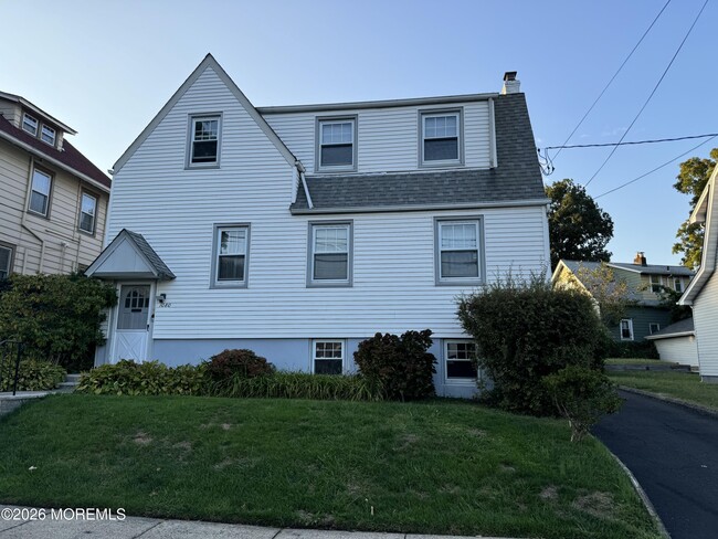 property at 1080 Pine Ave