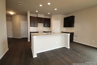 5906 Ivans Farm in San Antonio, TX - Building Photo - Building Photo