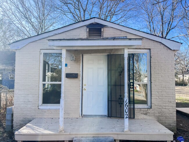 property at 1602 S Cedar St