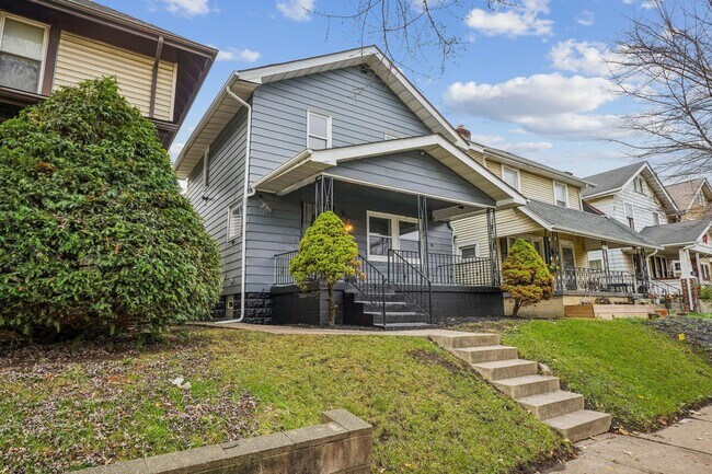 163 S Wayne Ave in Columbus, OH - Building Photo - Building Photo