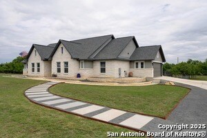 115 S Calvin Barrett in Blanco, TX - Building Photo
