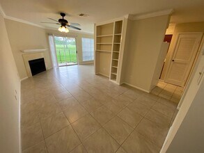 6666 Harbor Town Dr-Unit -A108 in Houston, TX - Building Photo - Building Photo