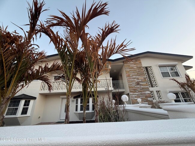 154 Crescent Beach Dr in Cocoa Beach, FL - Building Photo - Building Photo